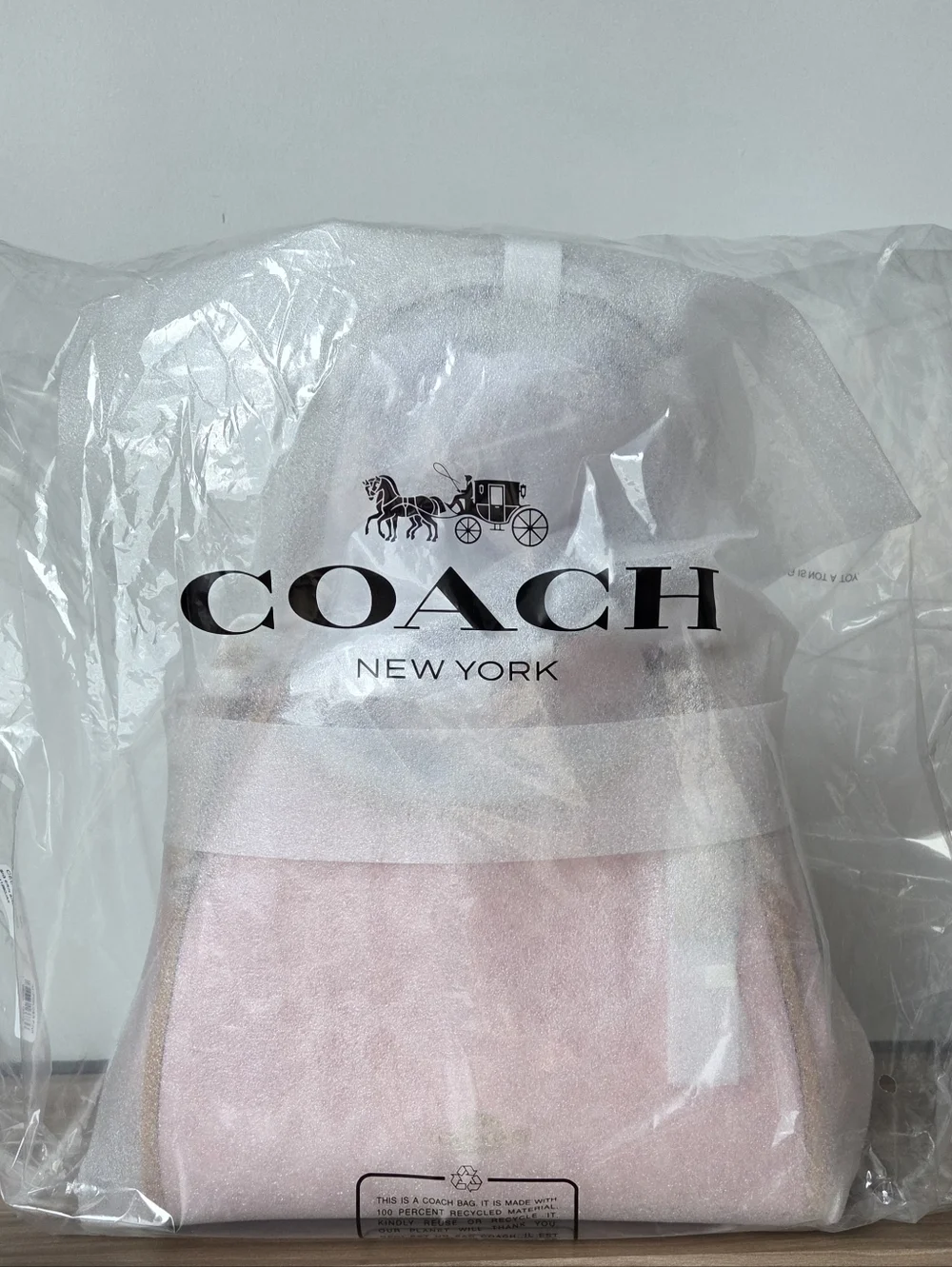 Coach Powder Pink ERIN - Picture 4 of 6